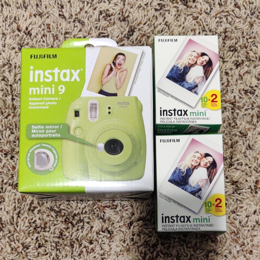 Fujifilm Instax Mini 9 Instant Camera - Lime Green